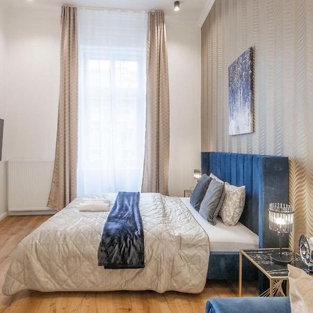 Luxurious Central Grand Home W/ 3Bedrm 2Bathrm بودابست المظهر الخارجي الصورة